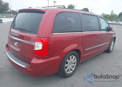 2013 Chrysler Town & Country Touring z USA, uszkodzony, nr VIN 2C4RC1BG3DR689722